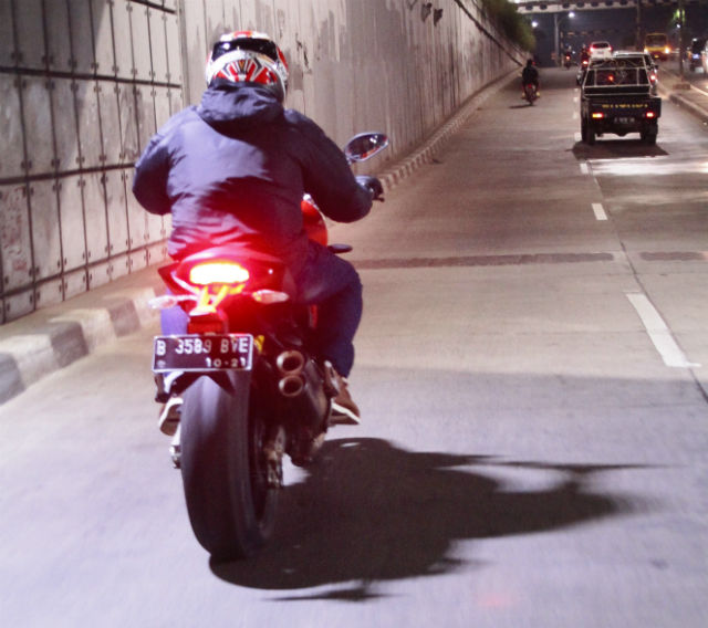 First Ride | 2016 Ducati 821: Monstrolicious  