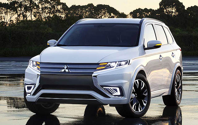 Mitsubishi Motors Ungkap Strategi & Tagline Baru 'Drive Your Ambition'  