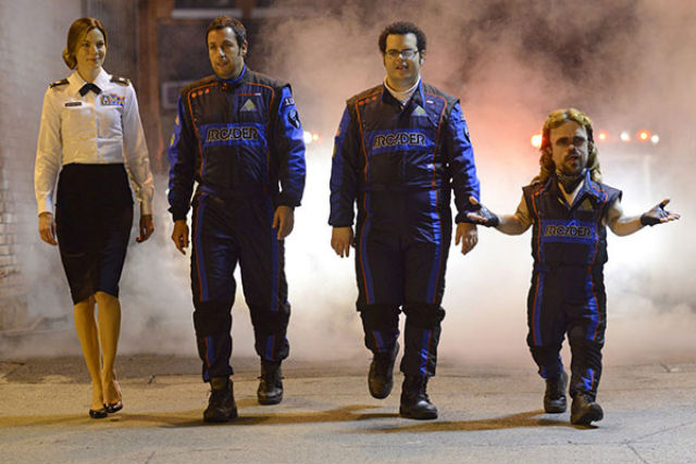 Pertarungan Mini Coopers Versus Pac-Man dalam "Pixels Movie"  