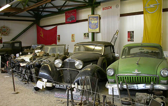 Melongok Lomakov's Museum of Antique Autos and Motorcycles Moskow  