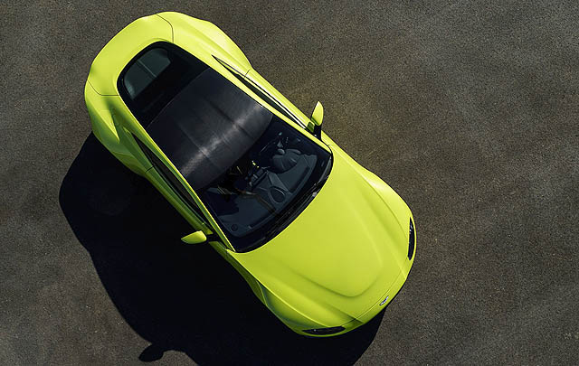 New Aston Martin Vantage Resmi Diperkenalkan