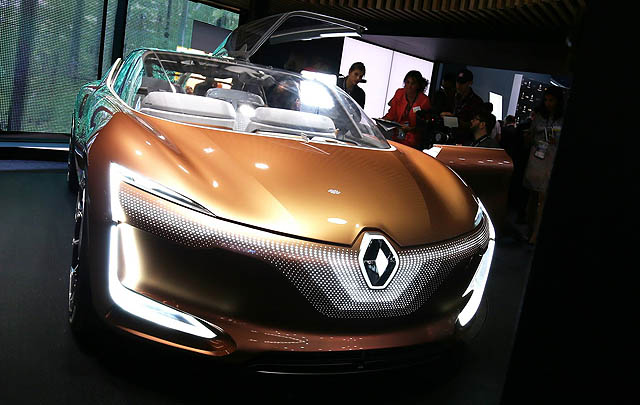 Renault Symbioz Concept Pukau Pengunjung Frankfurt 2017  