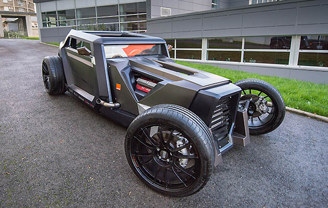 Uniknya Sbarro Eight Hotrod Concept  