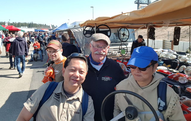 Sunny Ruslie Lanjut Keliling Dunia, Mampir ke Veterama Surganya Mobil Klasik