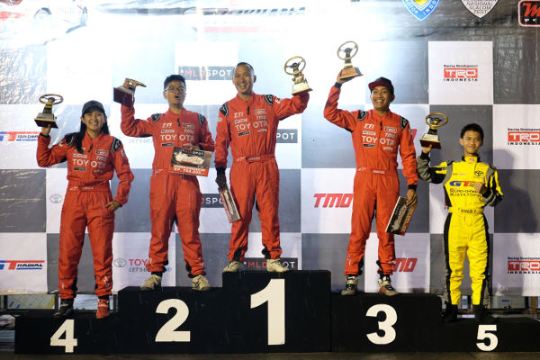 Pasukan Toyota Raih Penuhi Podium di Kejurnas Gymkhana Bandung  