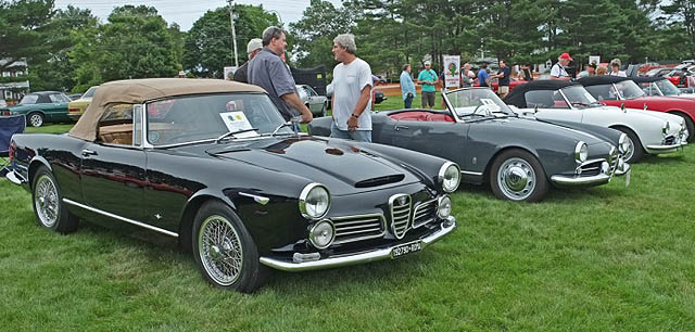 Puluhan Alfa Romeo Padati 'Alfamiglia Nordfest' di Warwick
