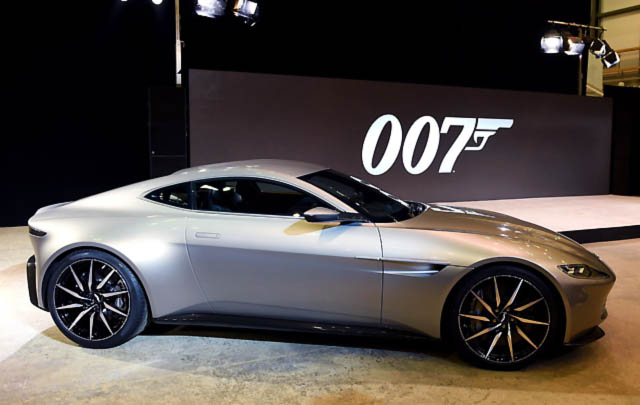 Ini Dia Aston Martin DB10 Tunggangan James Bond Terbaru 