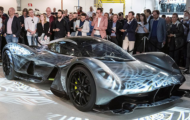 Aston Martin & Red Bull Rilis Hypercar AM-RB 001 Terbaru  