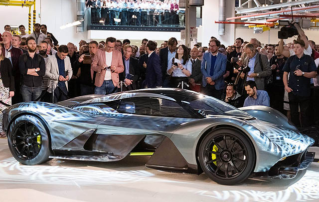 Aston Martin & Red Bull Rilis Hypercar AM-RB 001 Terbaru  