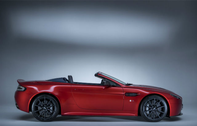 V12 Vantage S Roadster: Convertible Tercepat Versi Aston Martin  