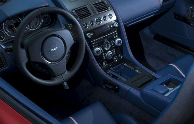 V12 Vantage S Roadster: Convertible Tercepat Versi Aston Martin  