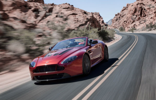 V12 Vantage S Roadster: Convertible Tercepat Versi Aston Martin  