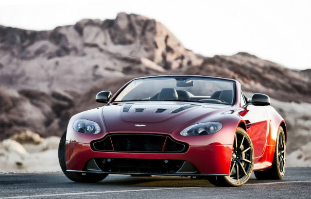 V12 Vantage S Roadster: Convertible Tercepat Versi Aston Martin  