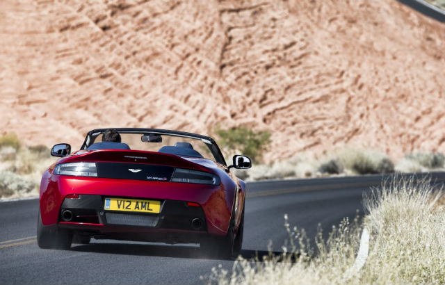 V12 Vantage S Roadster: Convertible Tercepat Versi Aston Martin  