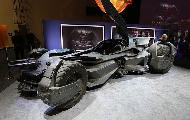 Inilah Tampilan Batmobile Terbaru di 'Batman v Superman' (Video) 