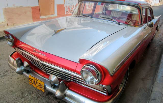 Beli Mobil Baru di Kuba, Pajaknya 400 Persen! 