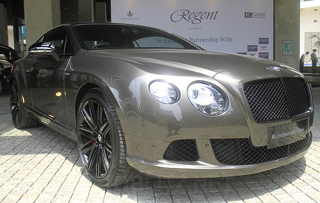 Beli Apartemen Regent Residence, Bisa Nikmati Bentley Flying Spur V8 Gratis  