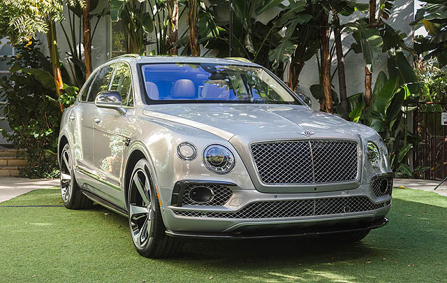 Bentley Bentayga First Edition Debut Eksklusif di Los Angeles  