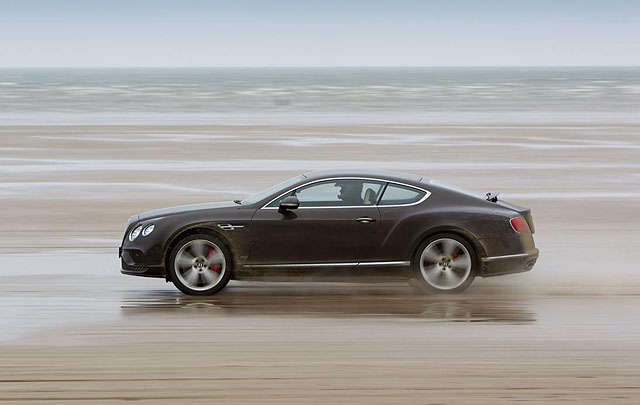 Bentley & Idris Elba Pecahkan Rekor Kecepatan di Inggris