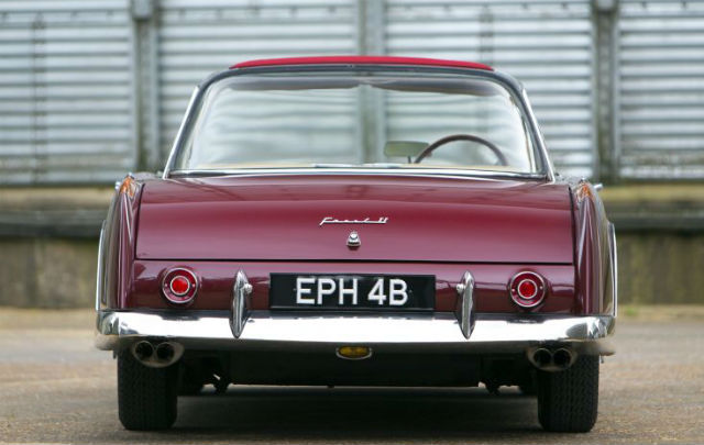 Facel Vega: “Raksasa Tampan” yang Terlupakan  