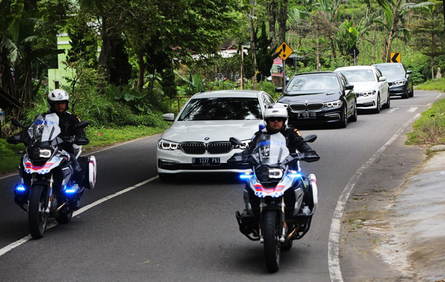 Mampukah BMW 520i Luxury Lalui 5 Kota dengan 50 Liter Bahan Bakar?  