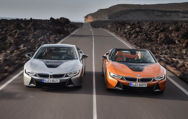 BMW i8 Coupe & X2 Terbaru Siap Debut di Detroit Motor Show  