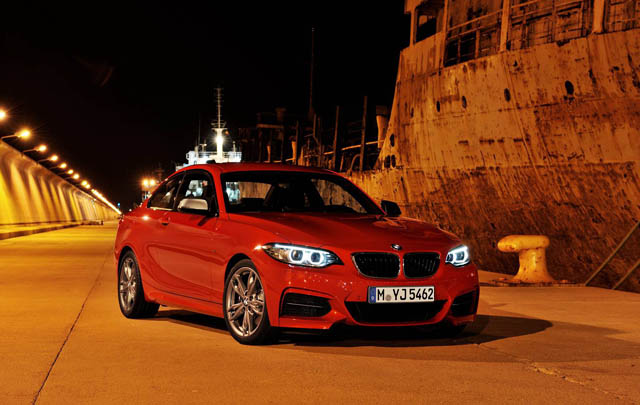BMW M2 Sportscar Siap Meluncur 2015  