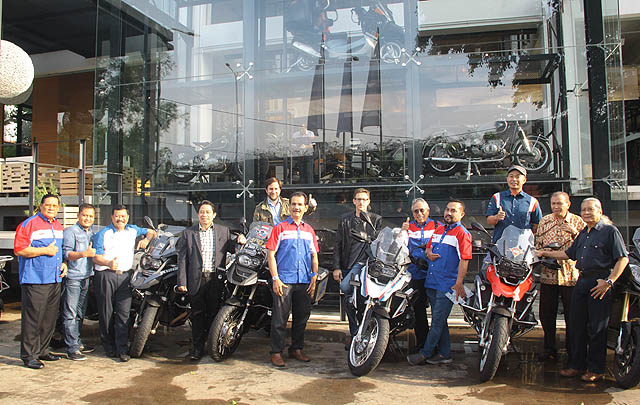 BMW Motorrad Indonesia Flagship Store Resmi Dibuka  