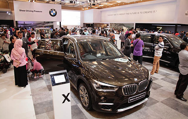 Jual 587 Unit, BMW Group Raih Sukses di GIIAS 2016  