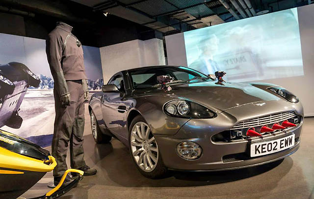 Jajaran Mobil Aston Martin Eks 'James Bond' Dipamerkan 