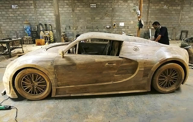 Keren! Replika Kayu Bugatti Veyron dari Boyolali  