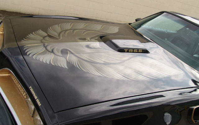 Bintang “Smokey And The Bandit” Dijual  