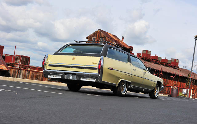 Cadillac DeVille Station Wagon Eks Elvis Presley Dijual  