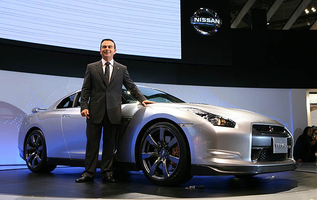 Carlos Ghosn Lepas Jabatan CEO Nissan  