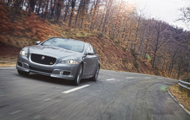 Jaguar XJ 2.0 Masuk Indonesia dan Dibanderol Rp 2,19 Miliar  