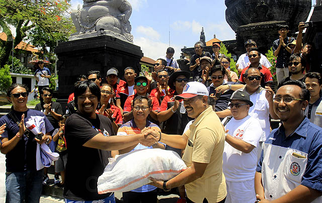 Hari Keenam 'Charity Miniland Touring', Gelar Baksos di Bali  