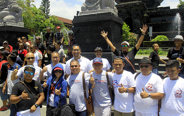 Hari Keenam 'Charity Miniland Touring', Gelar Baksos di Bali  