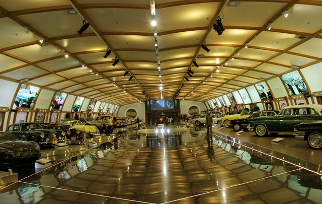 Historical, Vintage and Classic Cars Museum di Kuwait  