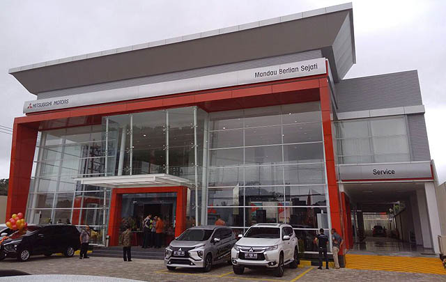 Mitsubishi Motors Tambah Dua Dealer Kendaraan Penumpang  di Kaltim  