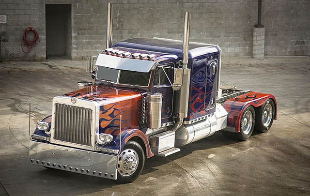 Duo Kendaraan Ikonik Film 'Transformers' Segera Dilelang