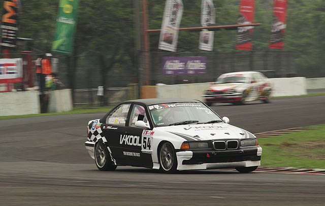 Andre Dumais Sabet Juara Umum ETCC Euro 2000 Class Pro