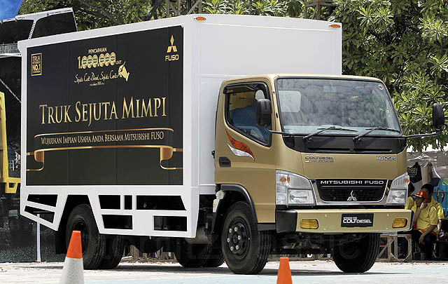 Expo & Bazar 'Sejuta Colt Diesel Mitsubishi Fuso', Seru!  