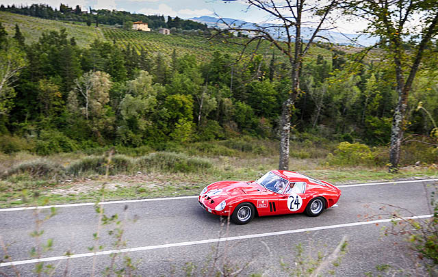 Reli 55 Tahun Ferrari 250 GTO Tiba di Maranello  