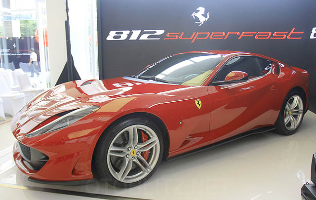 812 Superfast, Sportscar Tercepat Ferrari Resmi Meluncur di Indonesia  