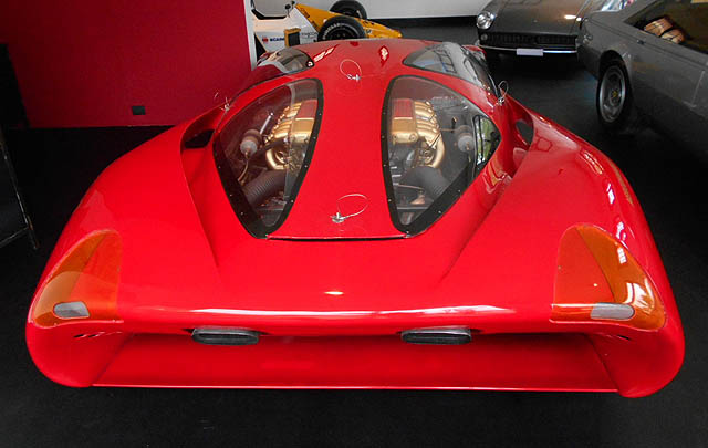 Ferrari Testa D'Oro 'Unik' Ini Dijual  