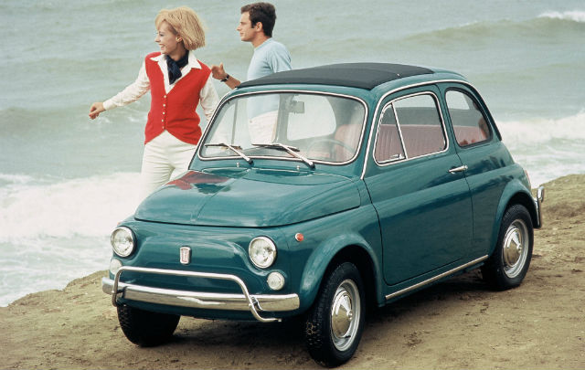 Model awal: Fiat 500 (1957) - Pionir "Citi Car".