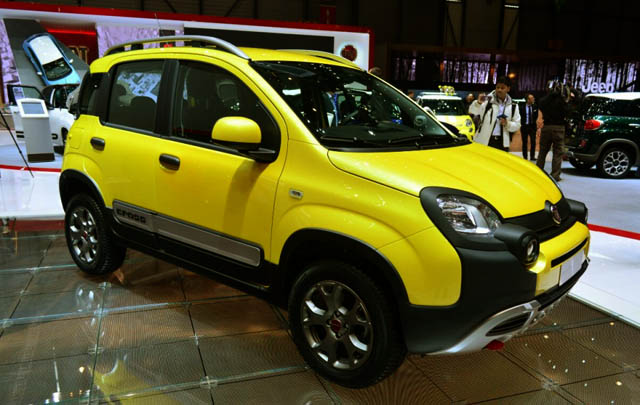 Fiat Panda Cross dan Freemont Cross Hadir di GIMS 2014  