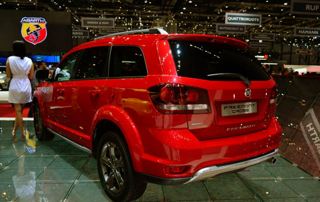 Fiat Panda Cross dan Freemont Cross Hadir di GIMS 2014  