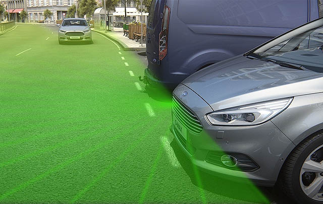 Ford Hadirkan Teknologi 'Mata Ekstra' untuk Lalui Persimpangan  