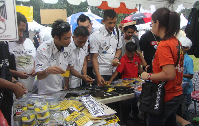 Ratusan Mercedes Sesaki 'Grand SOTR De Java' di Borobudur  